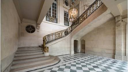 Team building rallye Versailles Petit Trianon jeu de piste chasse au trésor Les Jeux de Marie-Antoinette