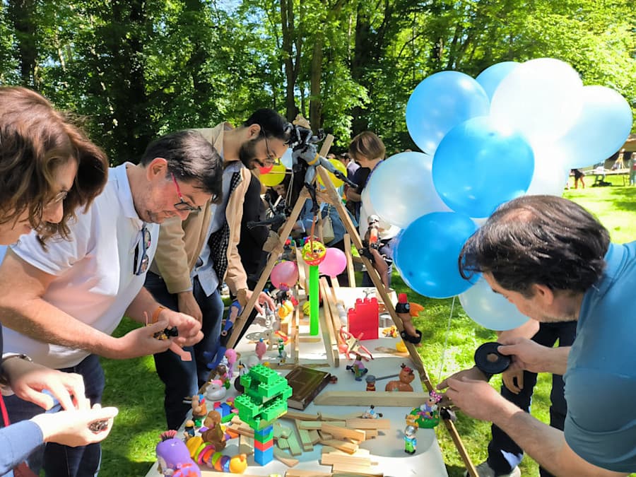 team building réaction en chaines domino paris collaboratif créatif entreprise séminaire
