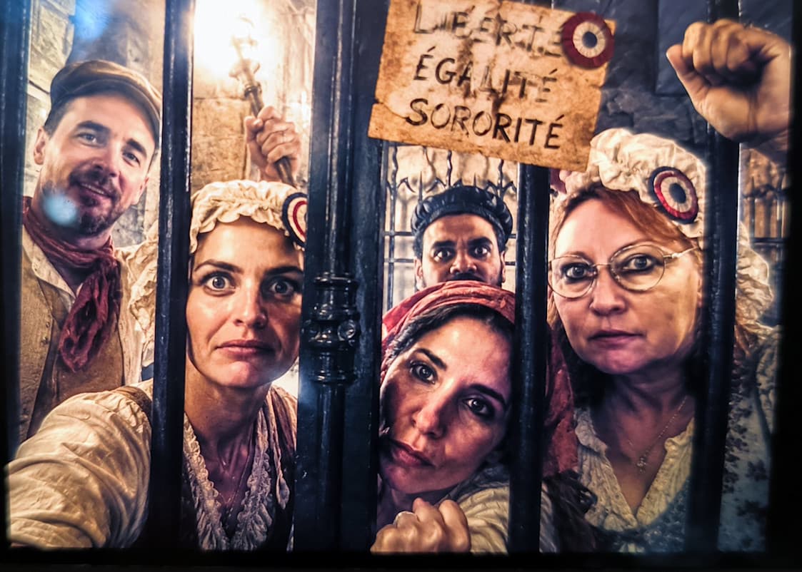 team building jeu de piste escape game conciergerie paris équipe culture entreprise