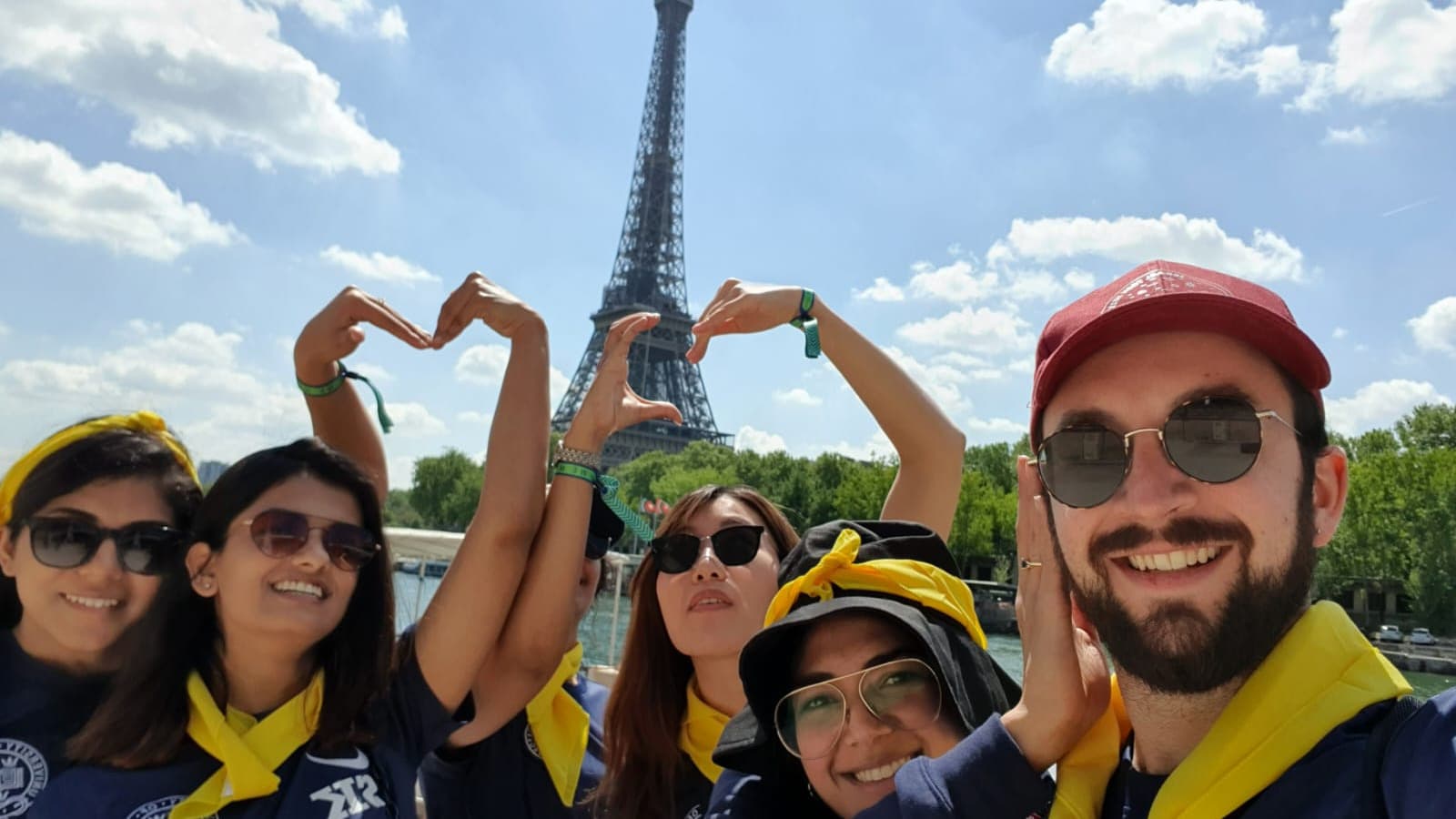 team building rallye paris jeu de piste tour eiffel chasse au trésor