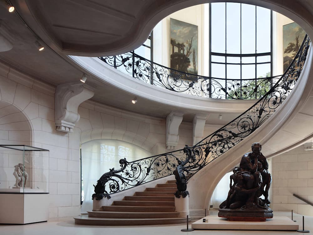 team building rallye jeu de piste petit palais paris équipe entreprise cohésion