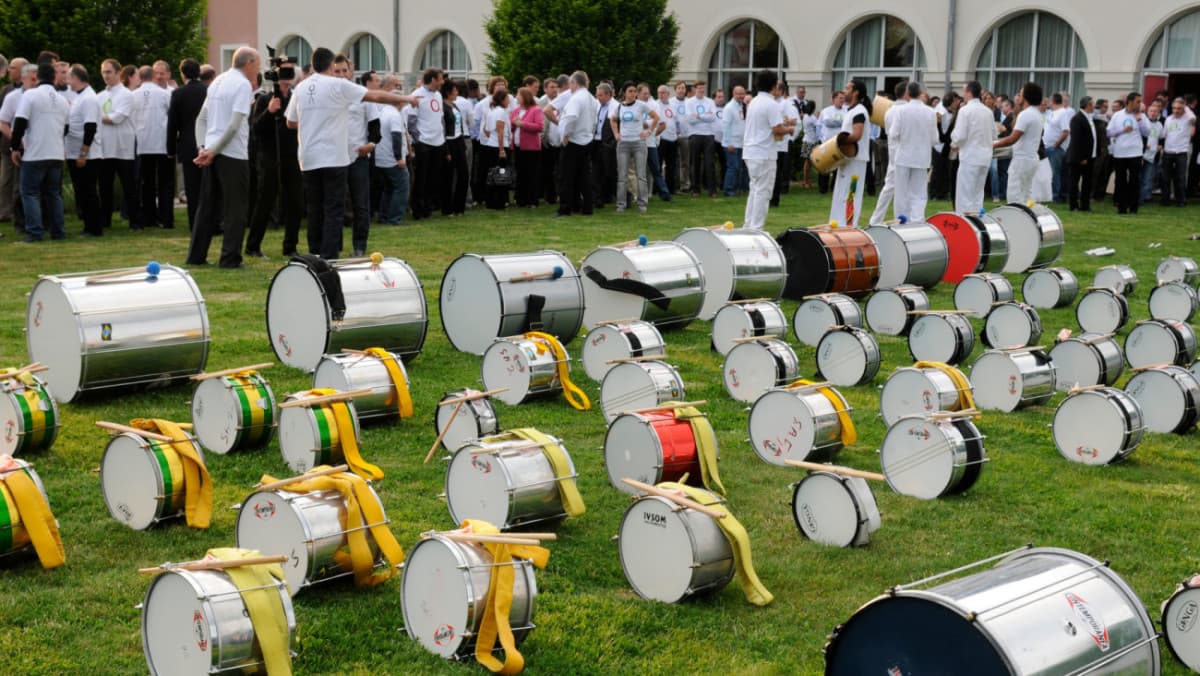 Team building percussions animation musicale musique batucada création collectif instruments