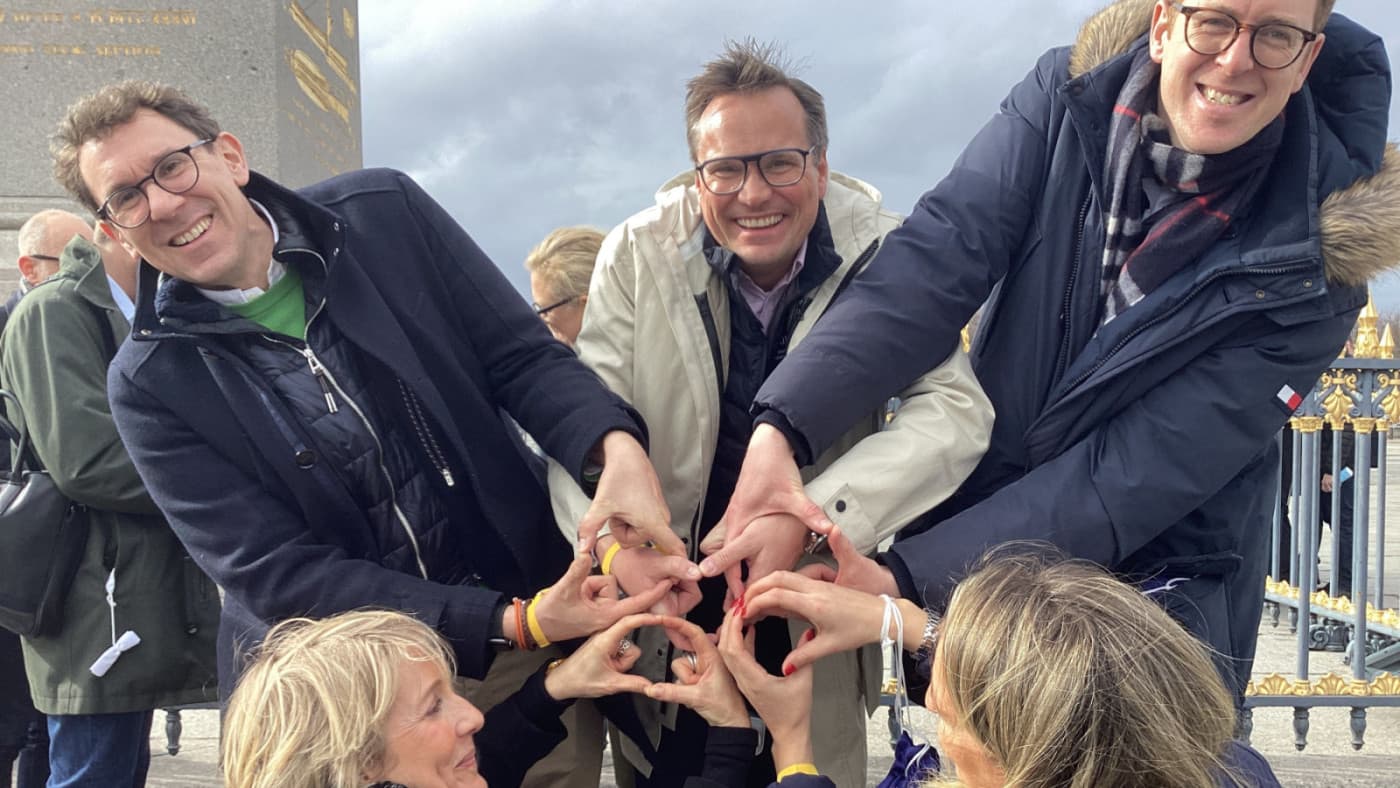 team building rallye digital sur tablette Paris France jeu de piste